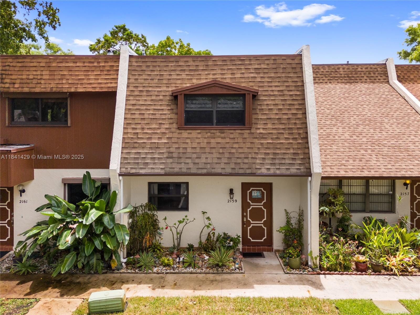 2159 N 14th Ave
