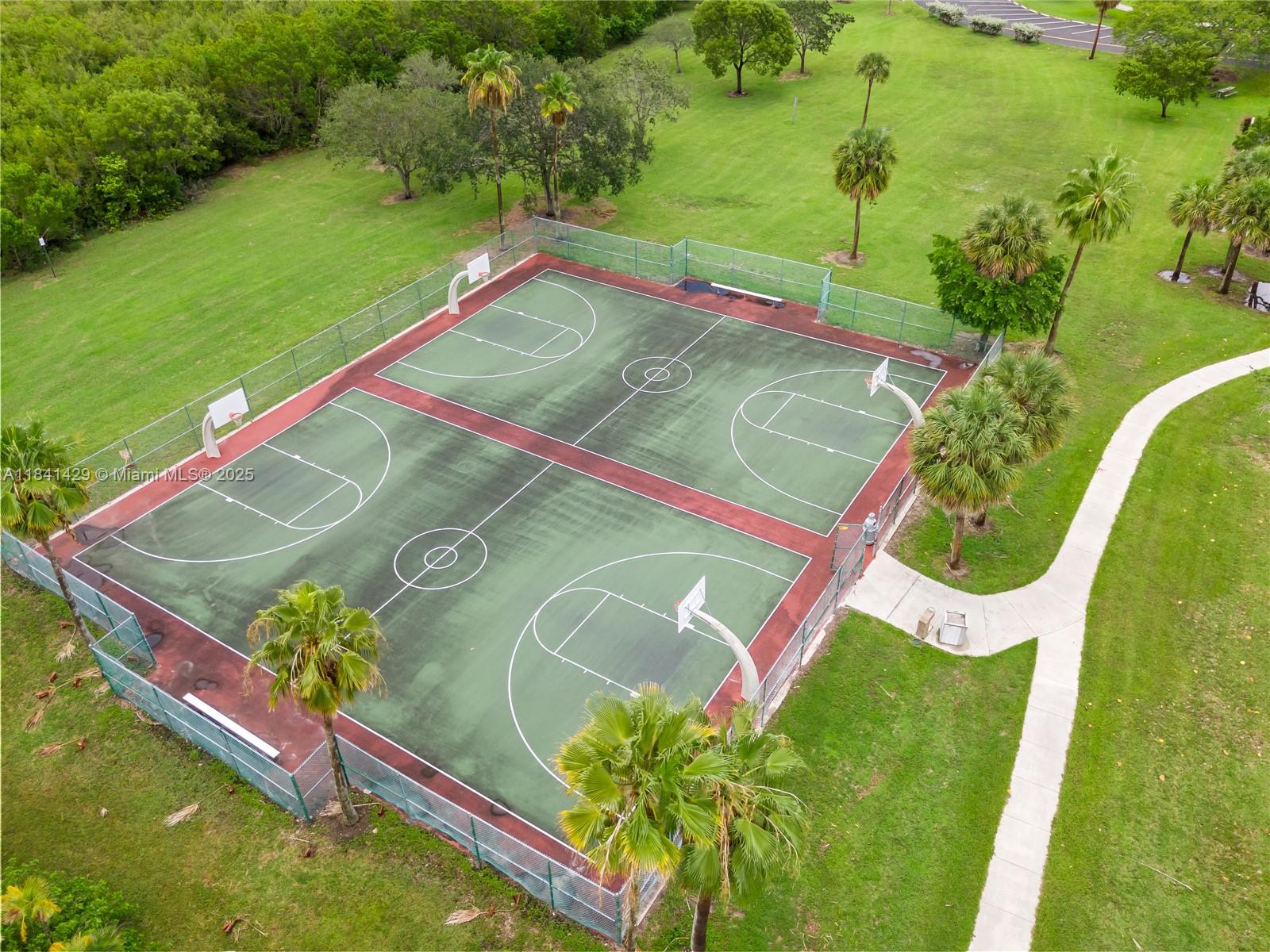 SANDPIPER POINT - Residential