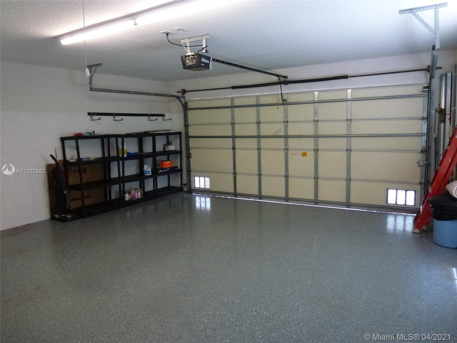 RETREAT - Residential Lease