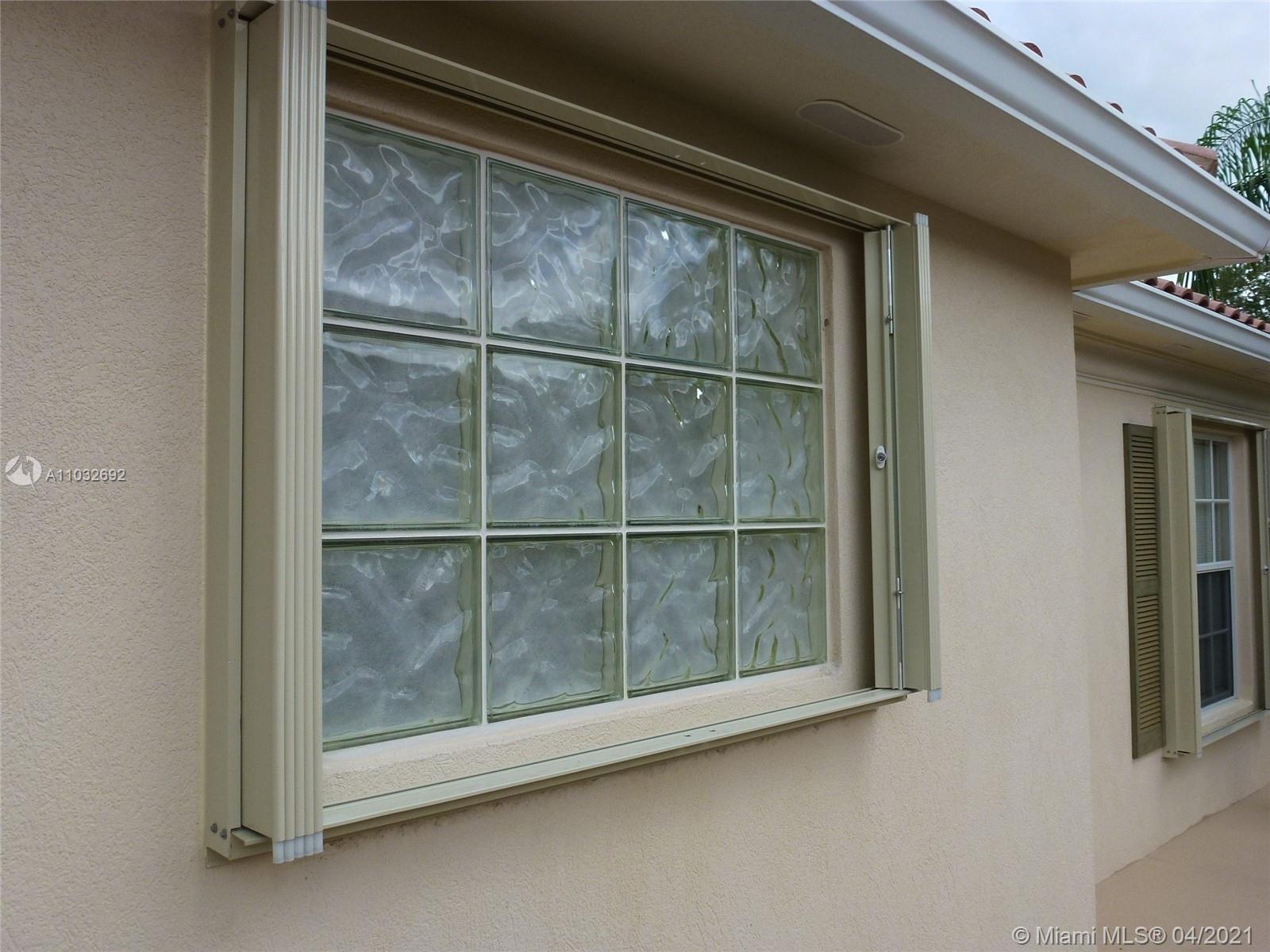 RETREAT - Residential Lease