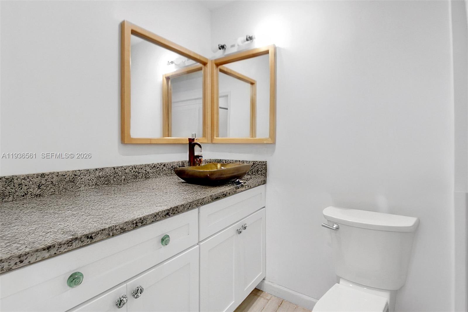 SNUG HARBOR - Residential