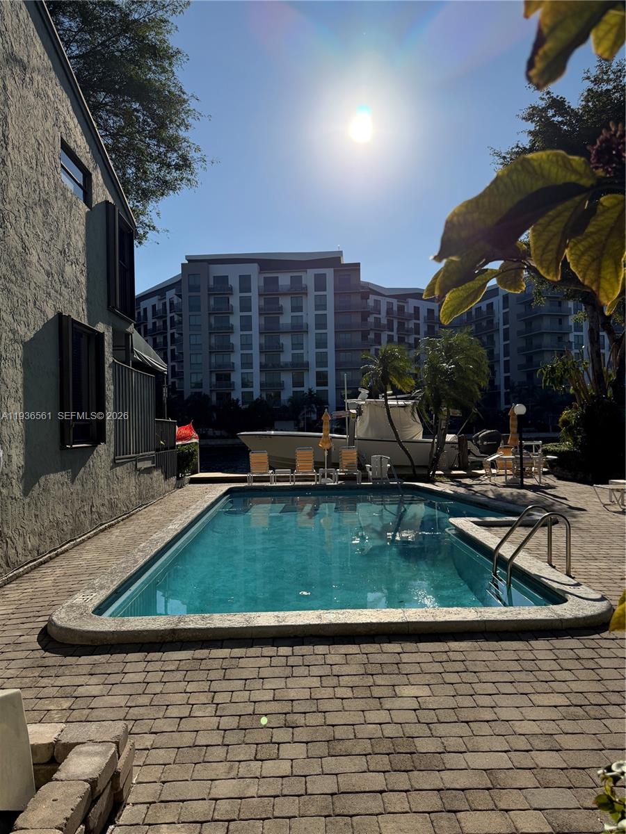 SNUG HARBOR - Residential