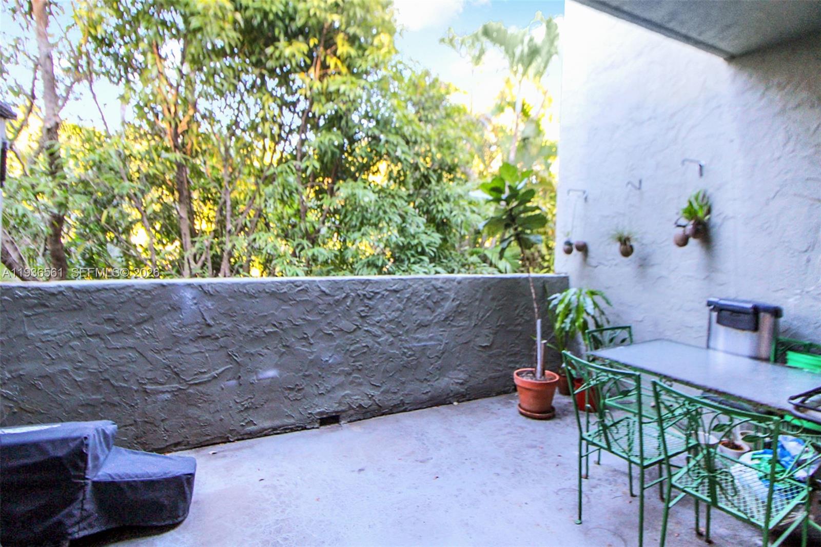 SNUG HARBOR - Residential