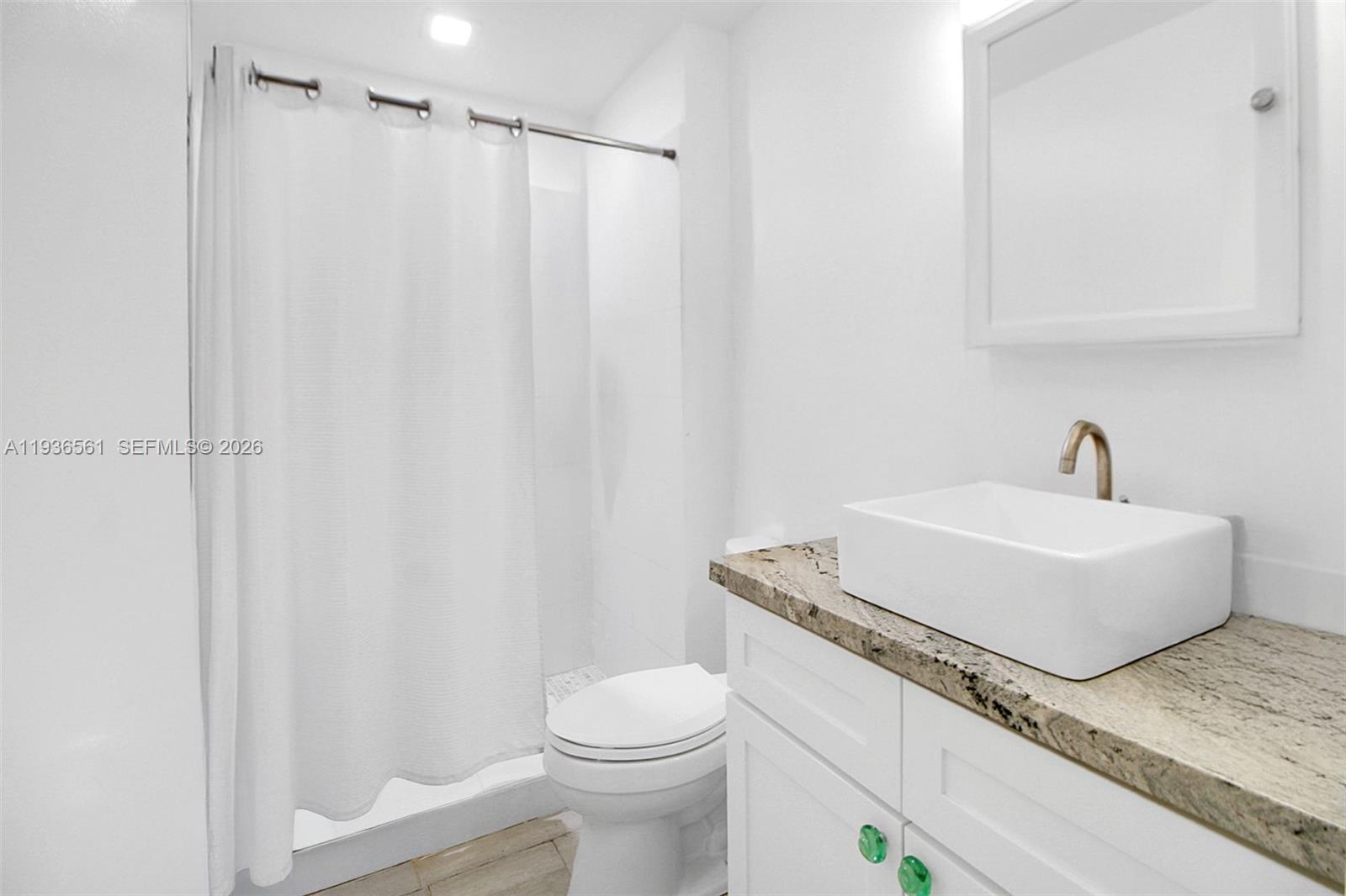 SNUG HARBOR - Residential