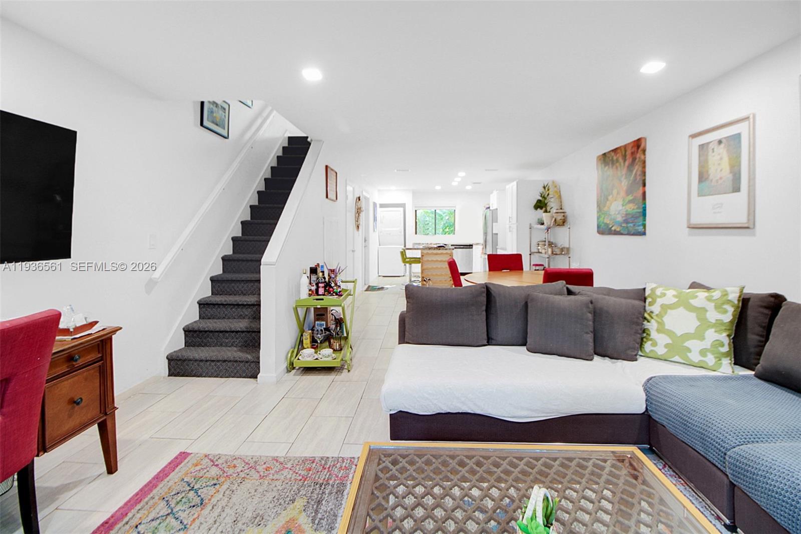 SNUG HARBOR - Residential