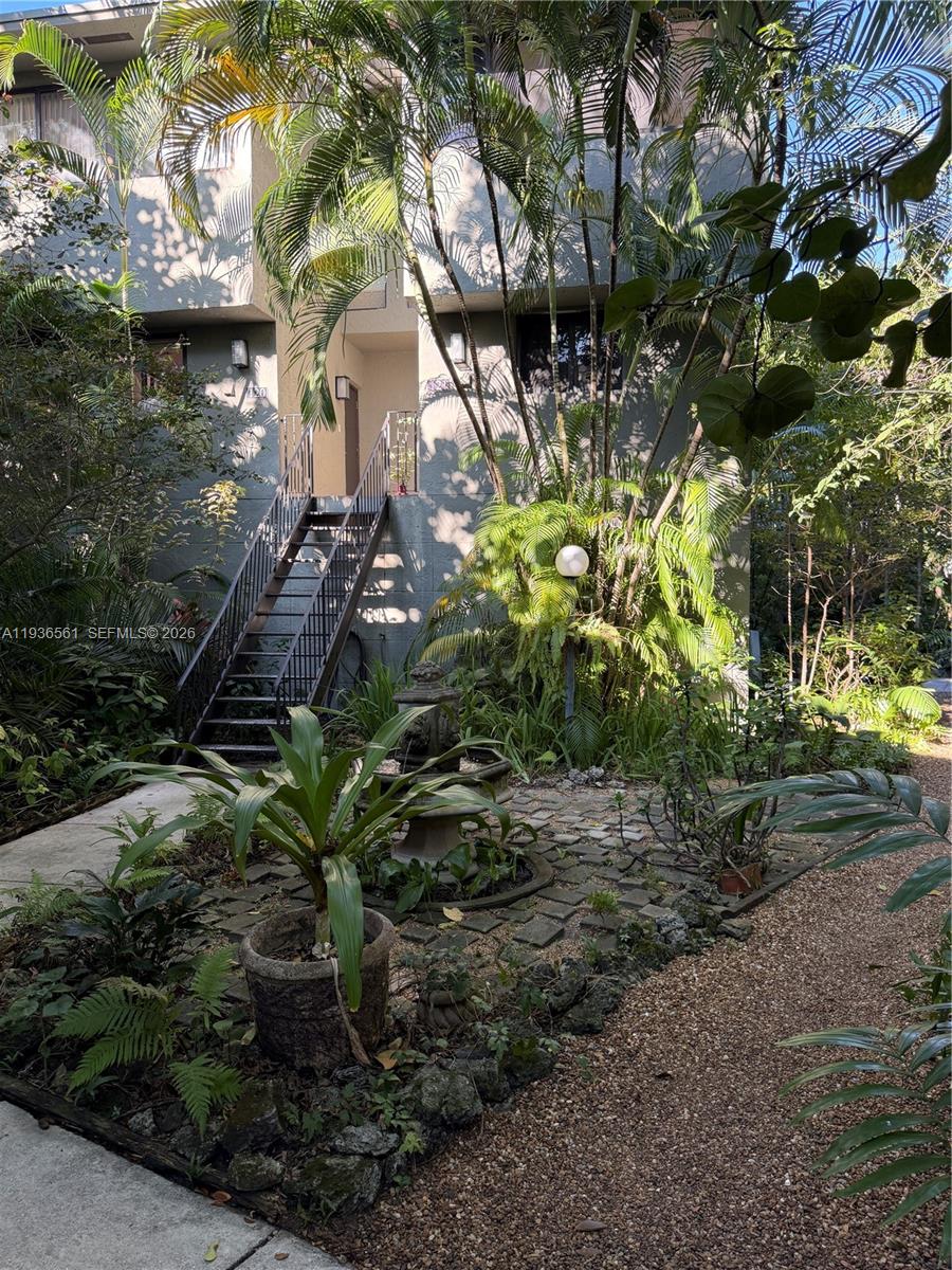 SNUG HARBOR - Residential