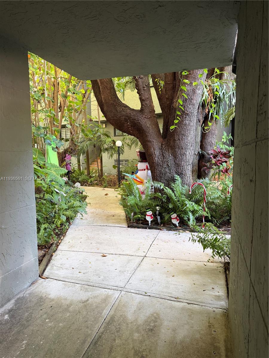 SNUG HARBOR - Residential