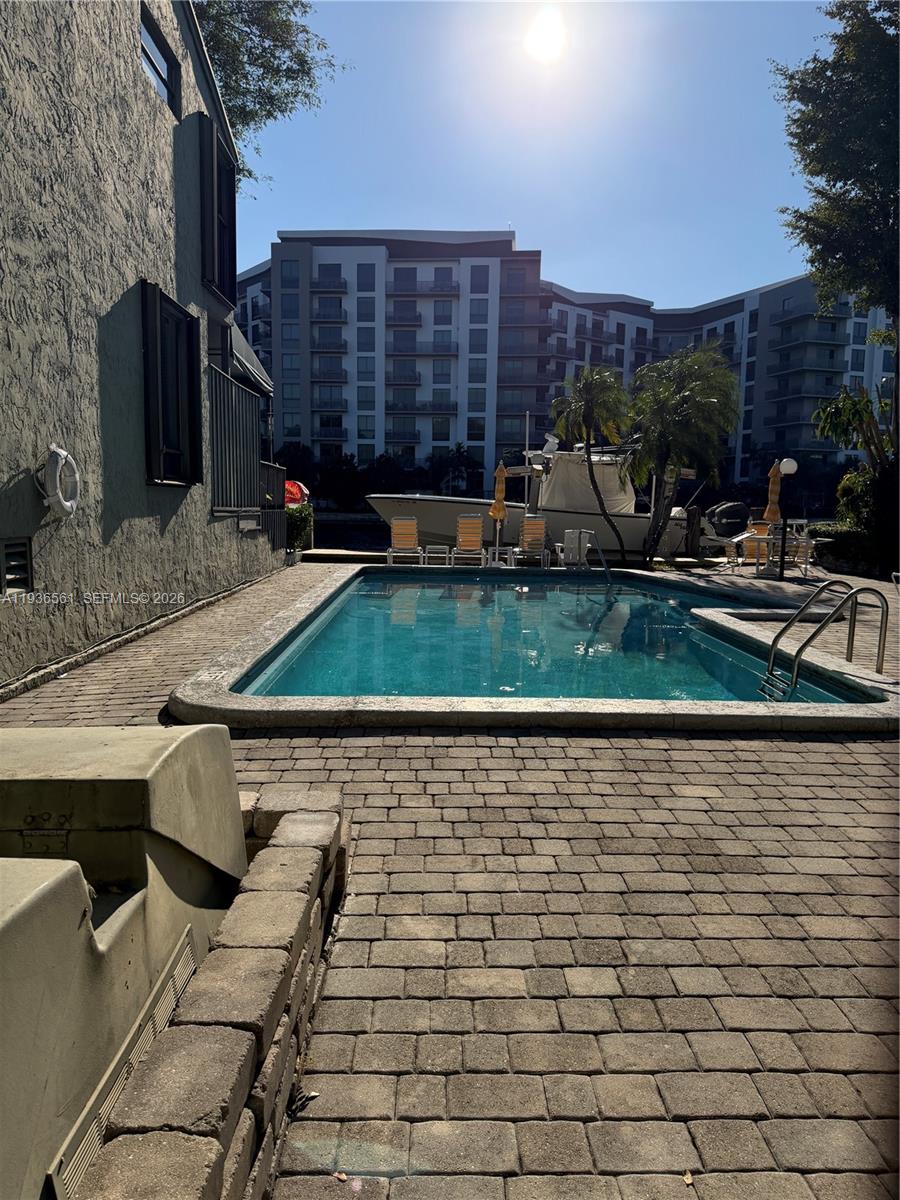 SNUG HARBOR - Residential