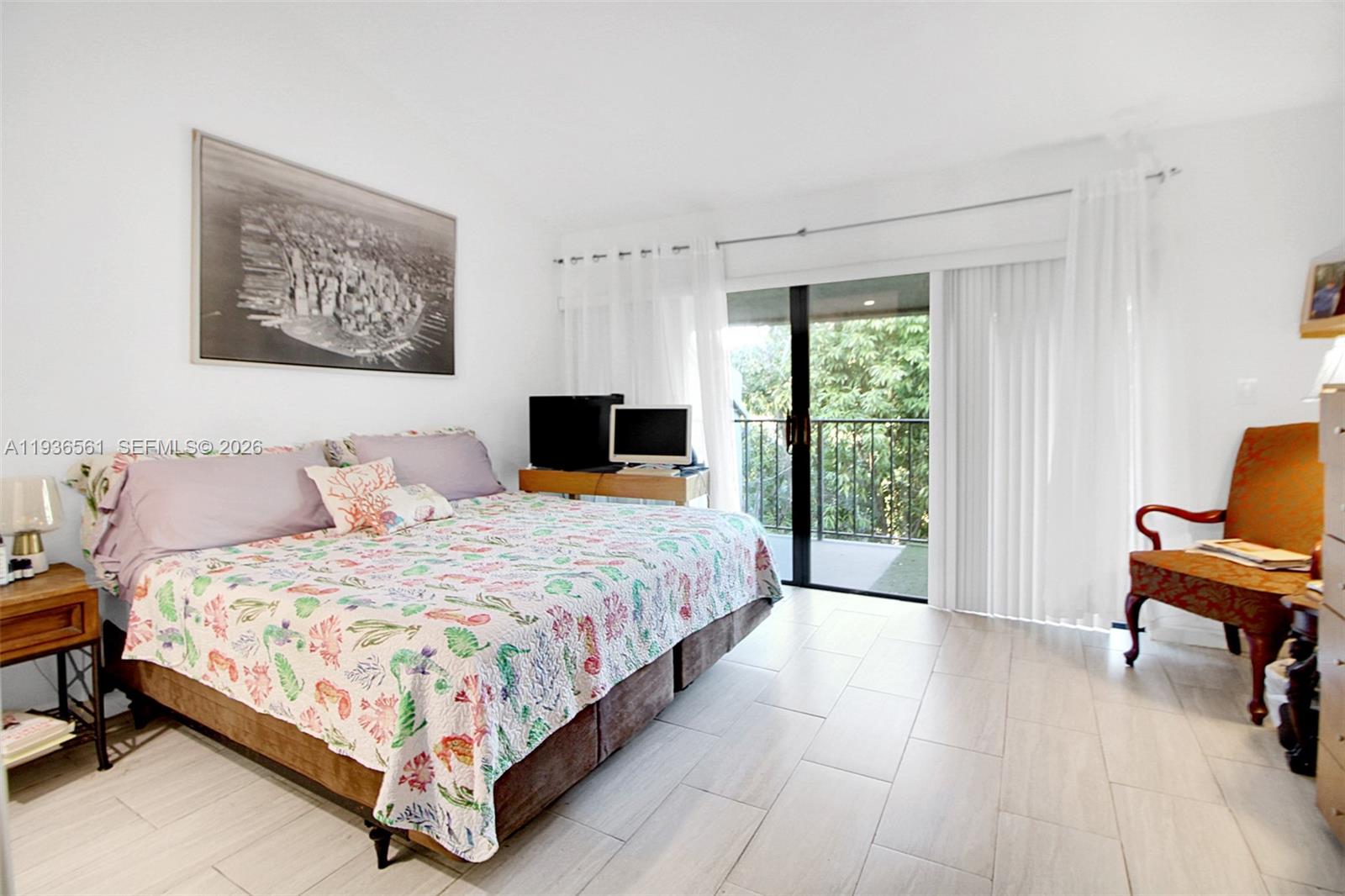 SNUG HARBOR - Residential