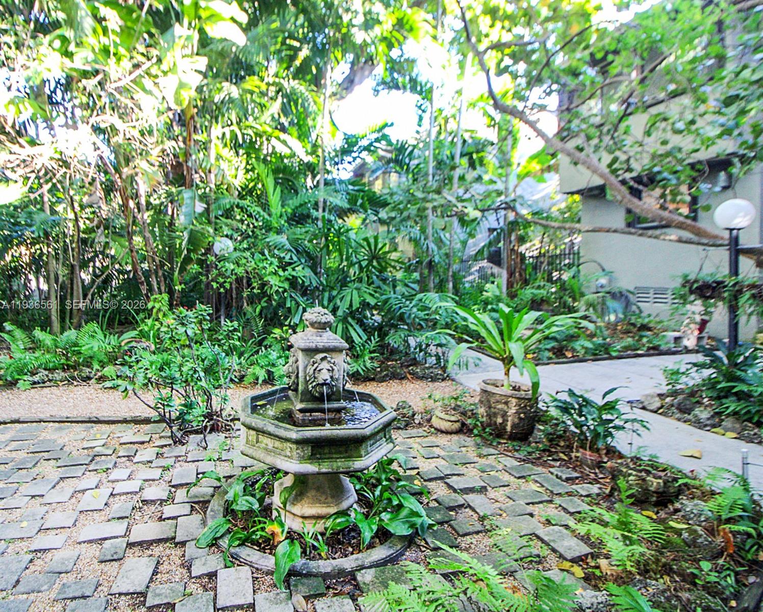 SNUG HARBOR - Residential