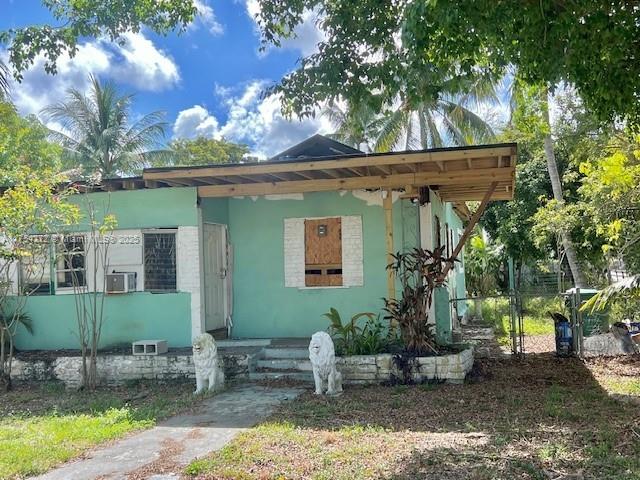 1096 Nw 106th St, Miami, Broward County, Florida - 3 Bedrooms  
1 Bathrooms - 