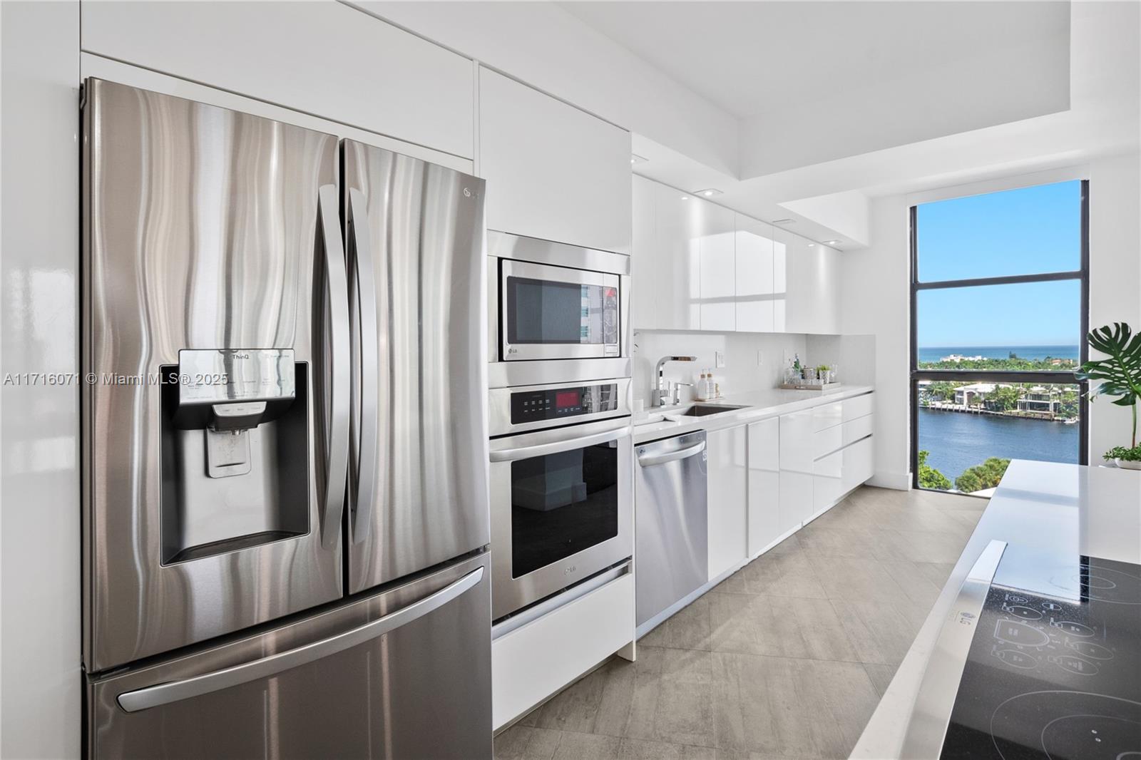 HAMPTONS WEST CONDO - Residential Lease