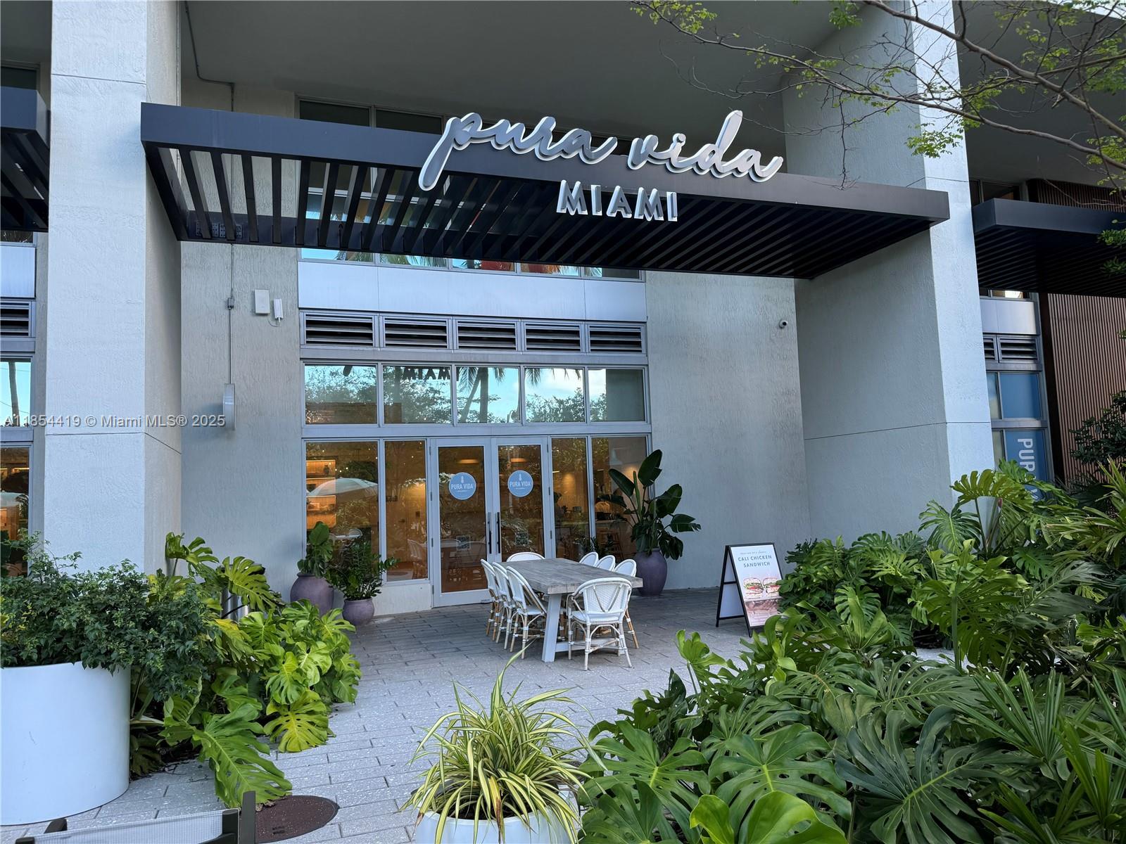 FLAMINGO SOUTH BEACH I CO - Residential