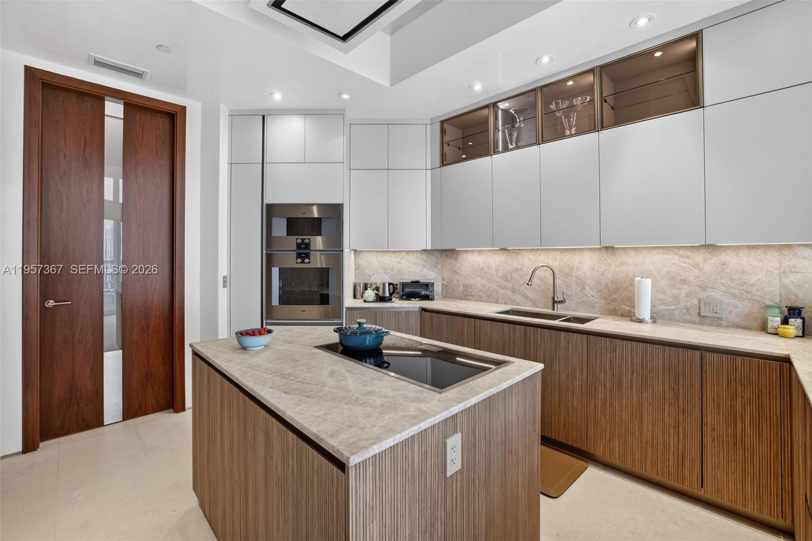 2600 ISL BLVD WILLIAMS IS - Residential