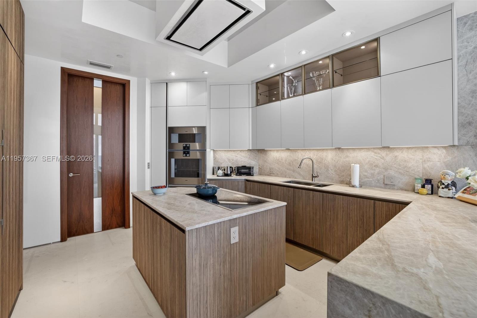 2600 ISL BLVD WILLIAMS IS - Residential