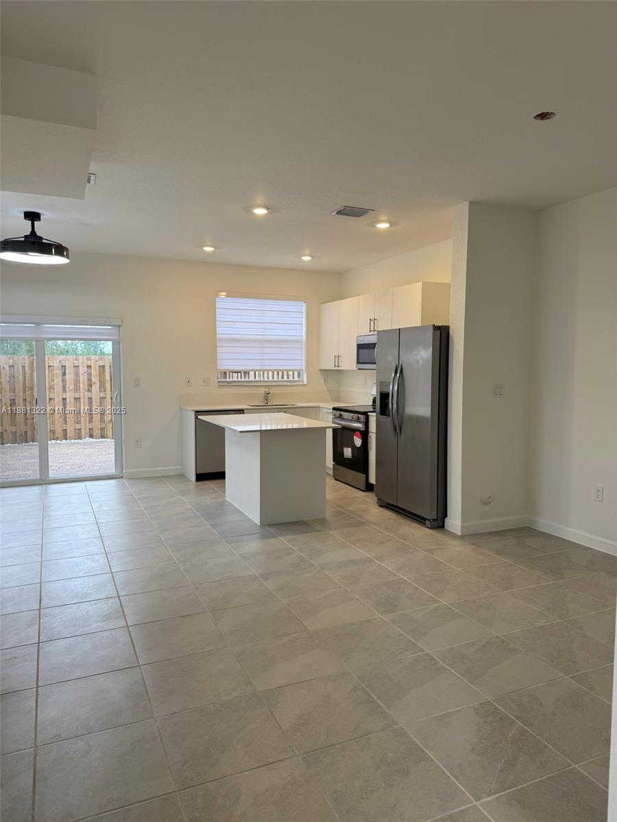 Lagos at Altamira - Residential Lease