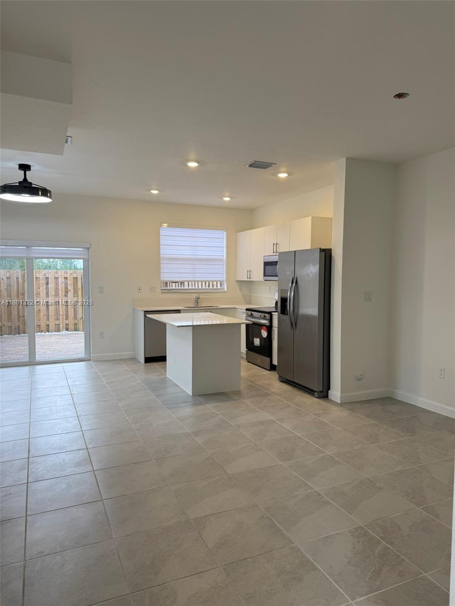 Lagos at Altamira - Residential Lease