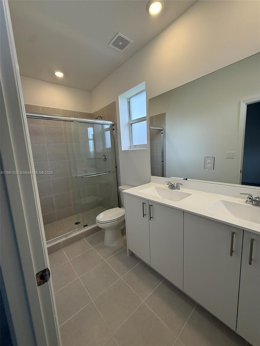 Lagos at Altamira - Residential Lease