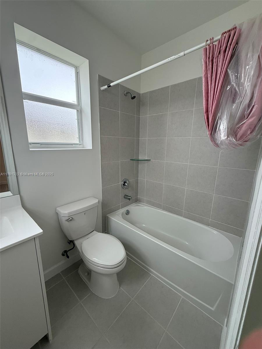 Lagos at Altamira - Residential Lease