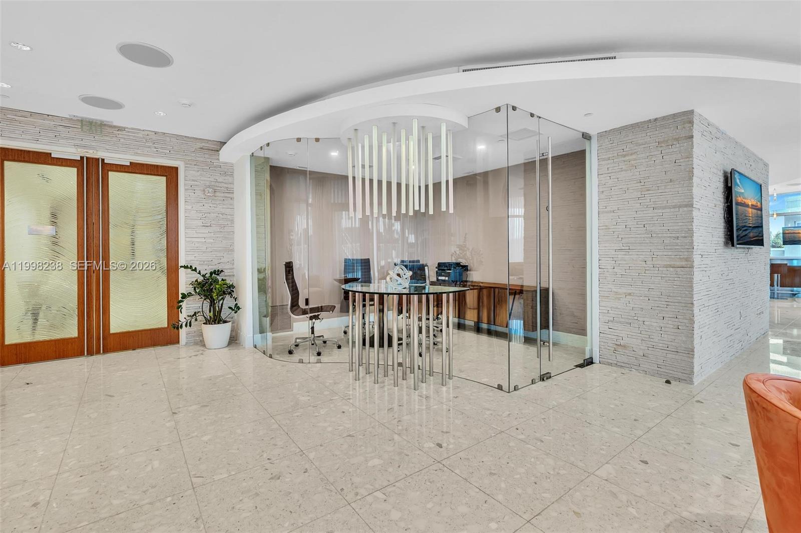 MOSAIC ON MIAMI BEACH CON - Residential