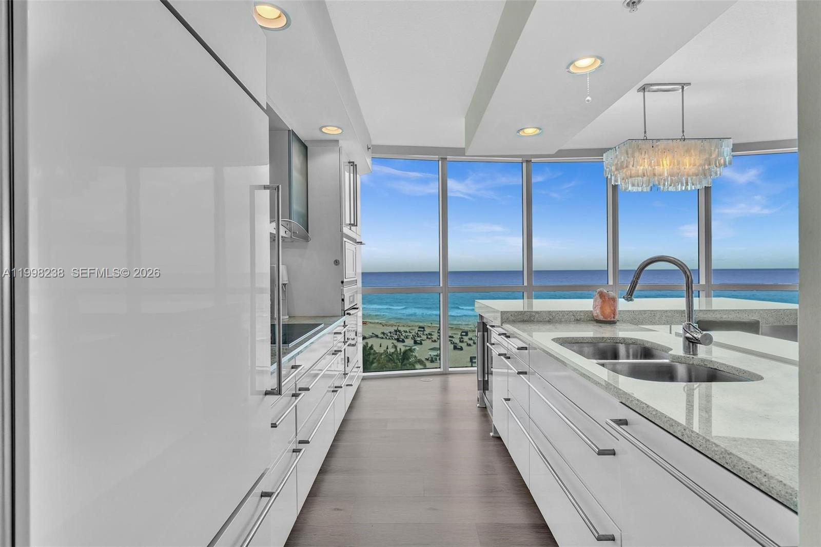 MOSAIC ON MIAMI BEACH CON - Residential