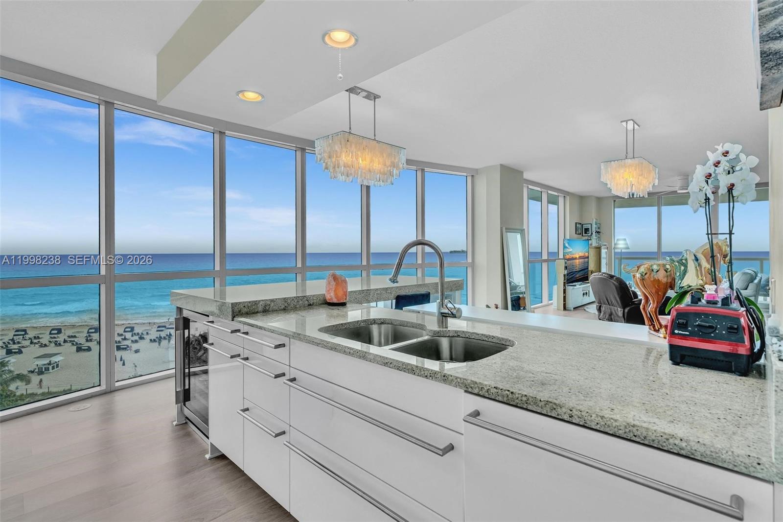 MOSAIC ON MIAMI BEACH CON - Residential