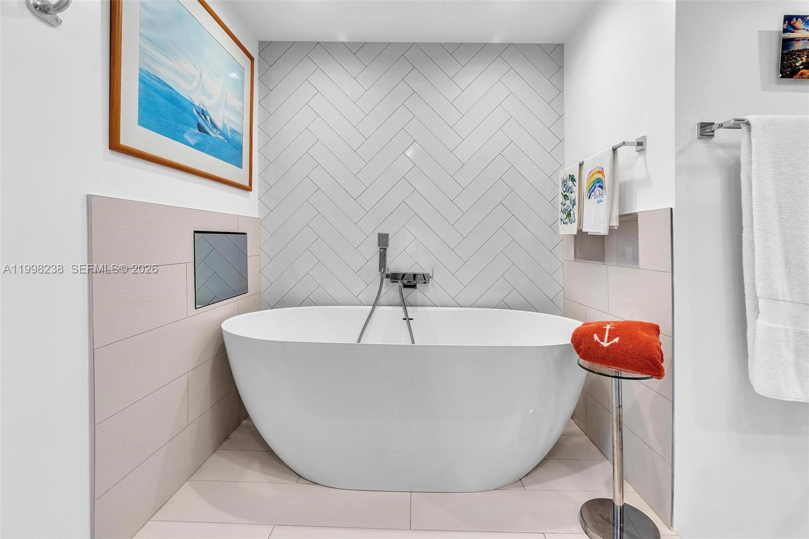 MOSAIC ON MIAMI BEACH CON - Residential