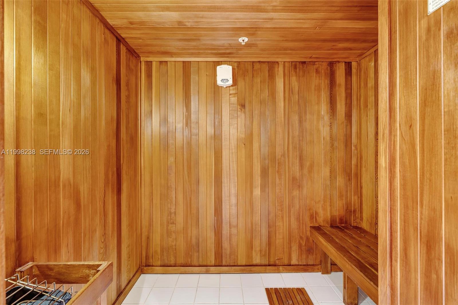 MOSAIC ON MIAMI BEACH CON - Residential