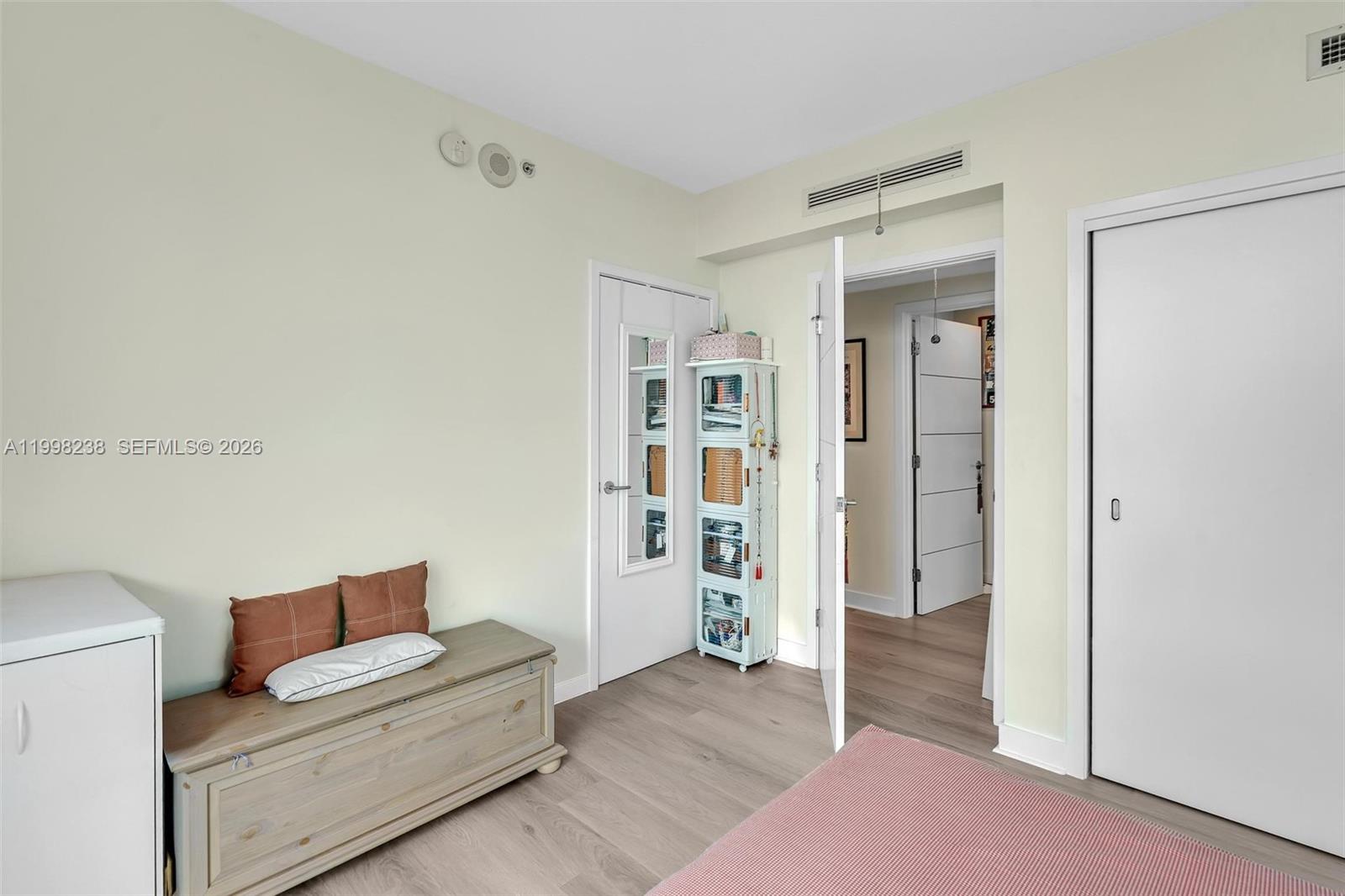 MOSAIC ON MIAMI BEACH CON - Residential