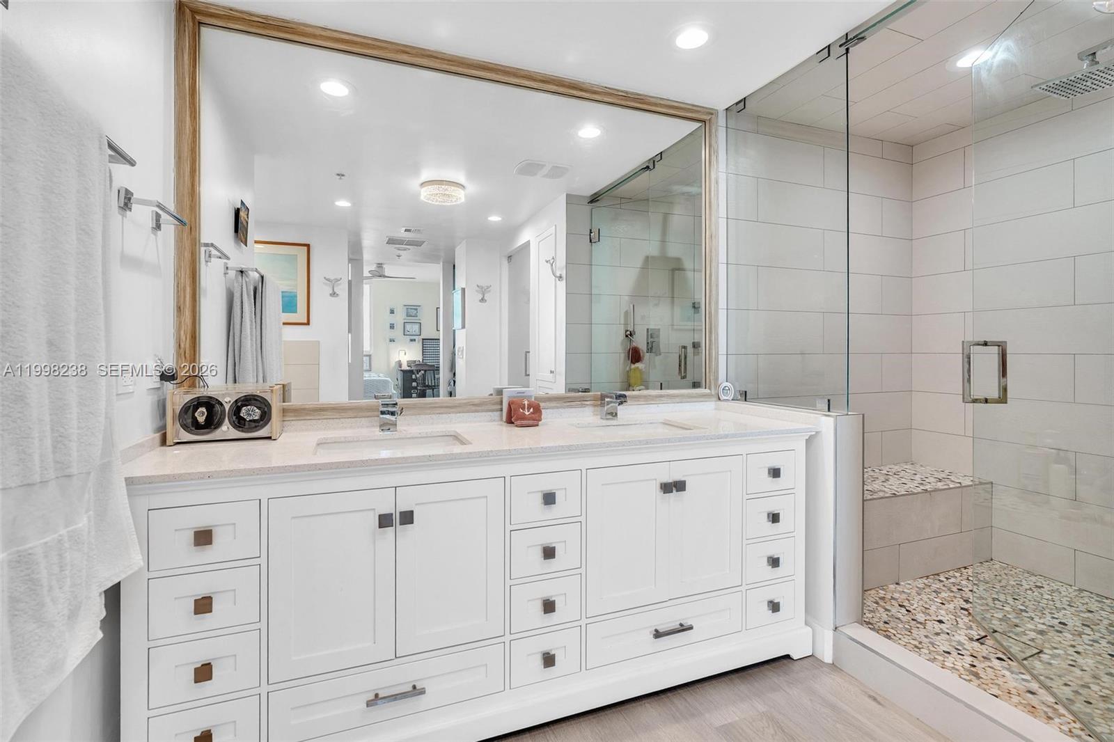 MOSAIC ON MIAMI BEACH CON - Residential