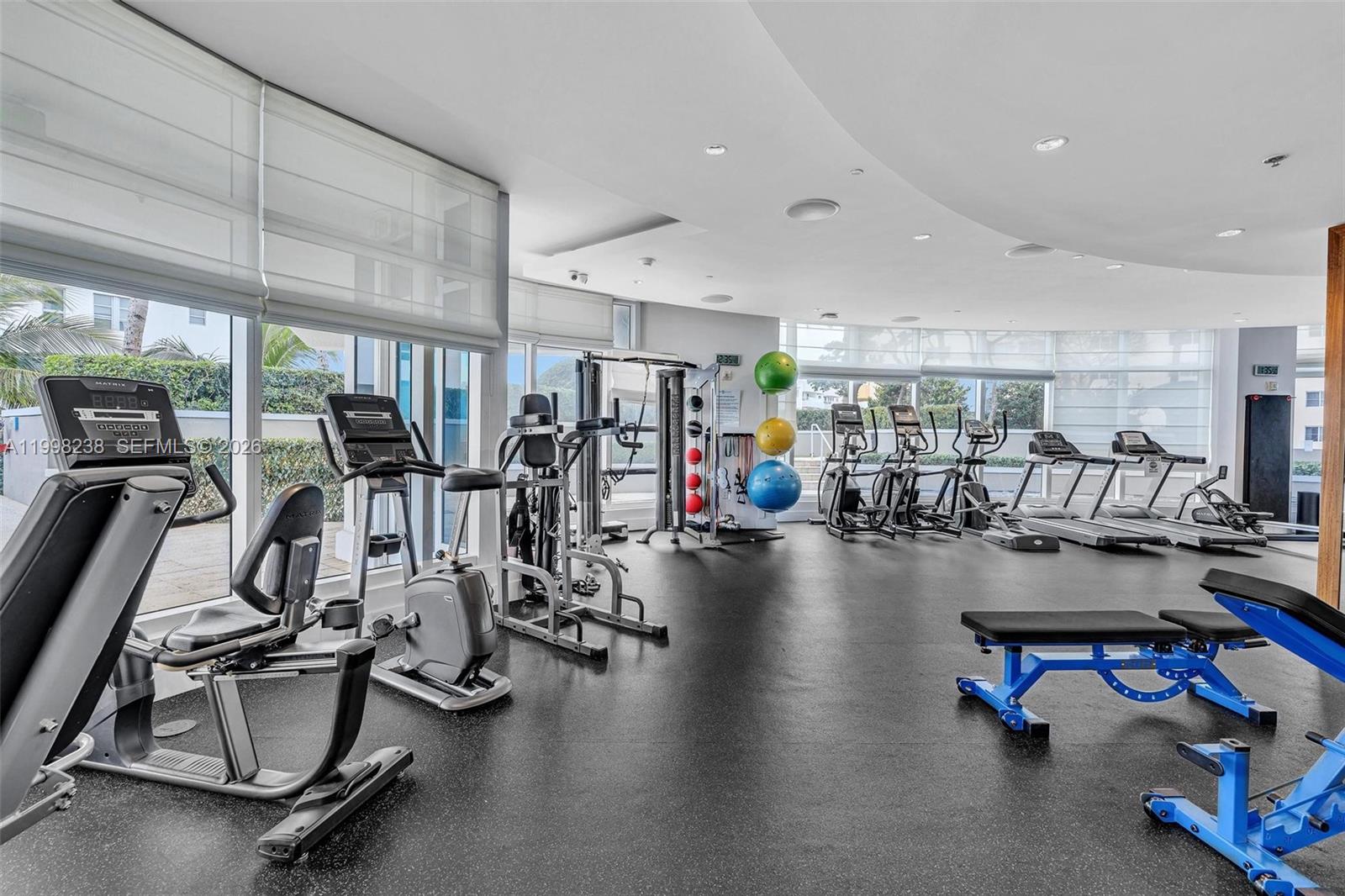 MOSAIC ON MIAMI BEACH CON - Residential