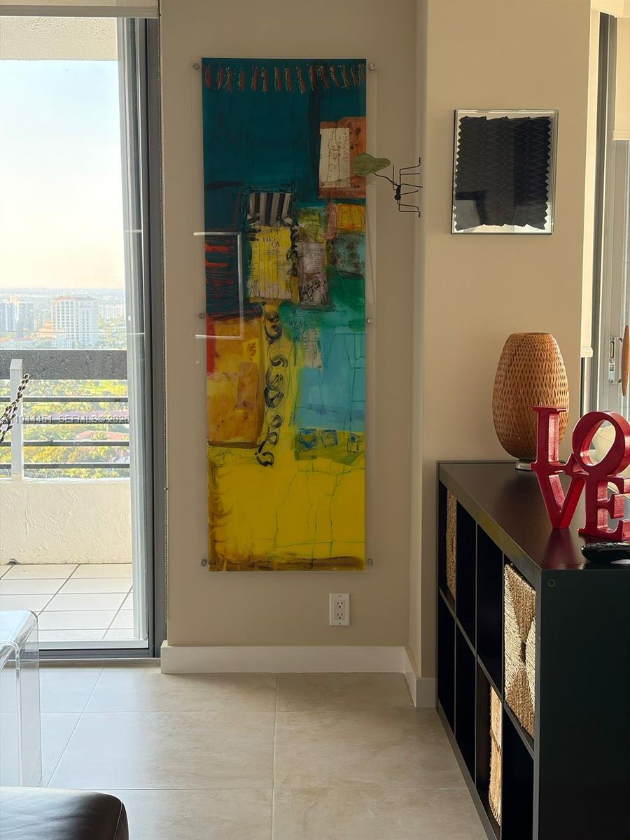 MYSTIC POINTE CONDO NO TH - Residential Lease