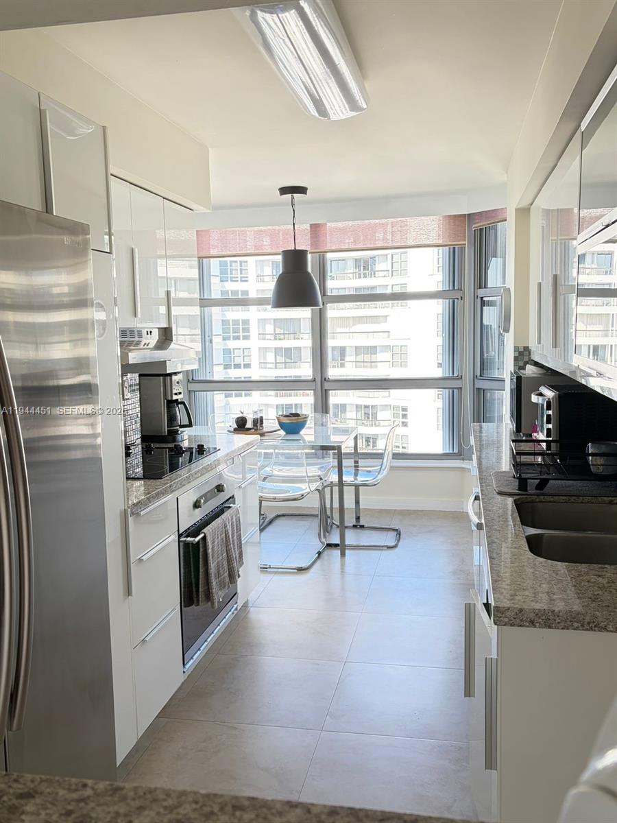 MYSTIC POINTE CONDO NO TH - Residential Lease