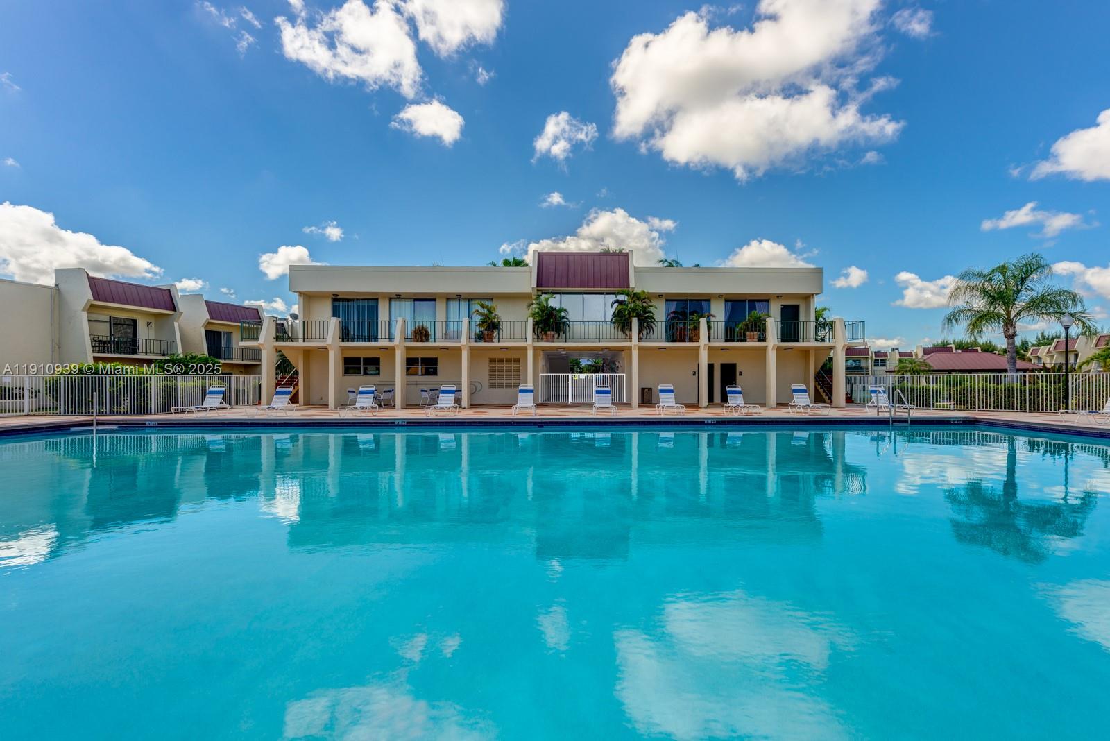 RESIDENCES @ THE FALLS CO - Residential Lease