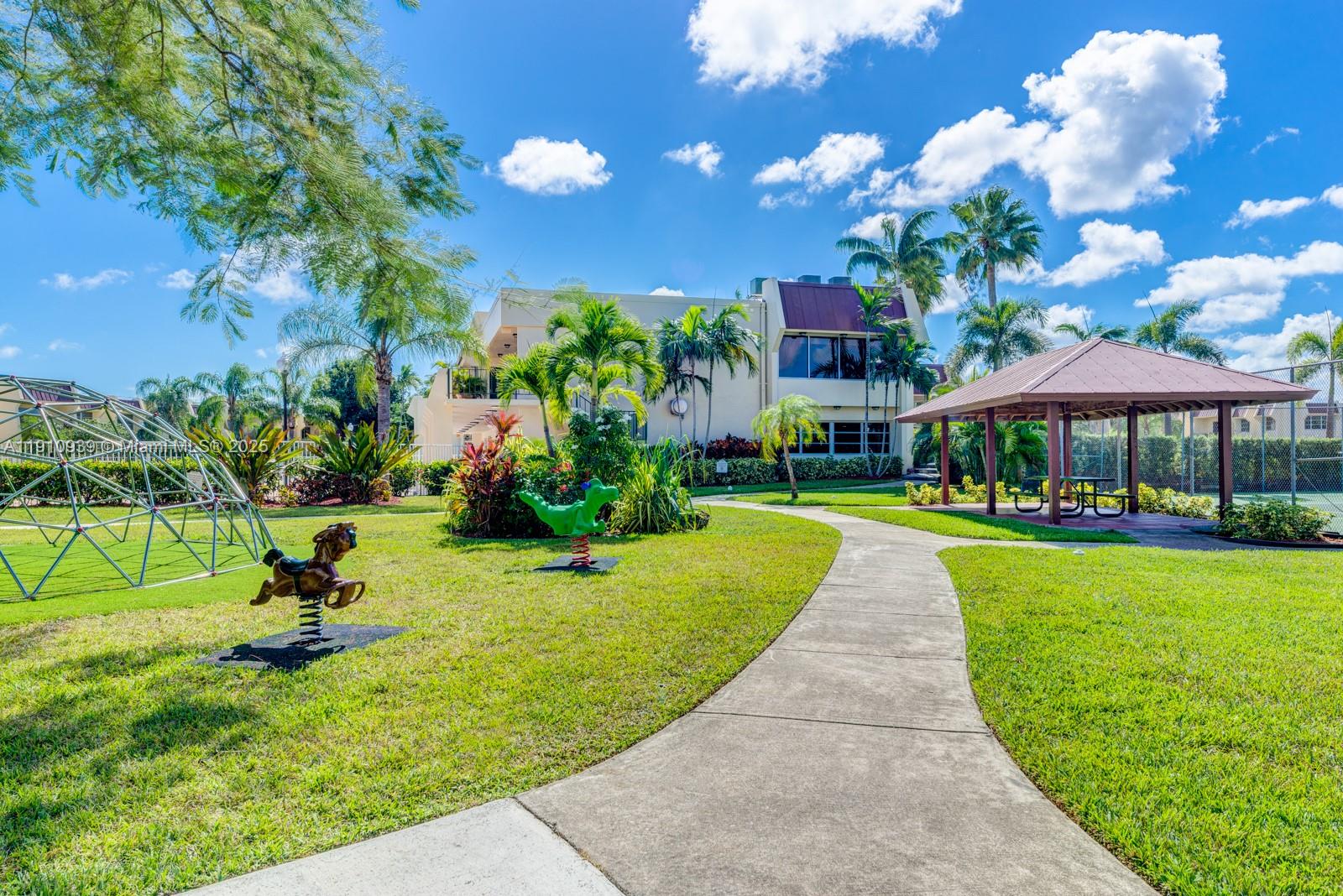 RESIDENCES @ THE FALLS CO - Residential Lease