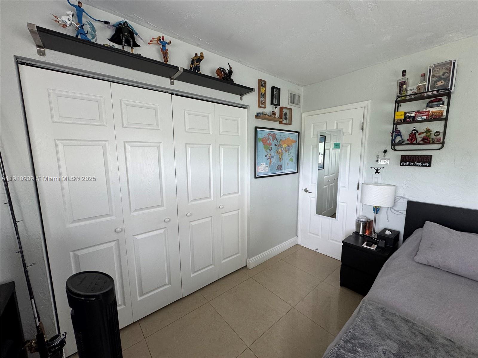 RESIDENCES @ THE FALLS CO - Residential Lease