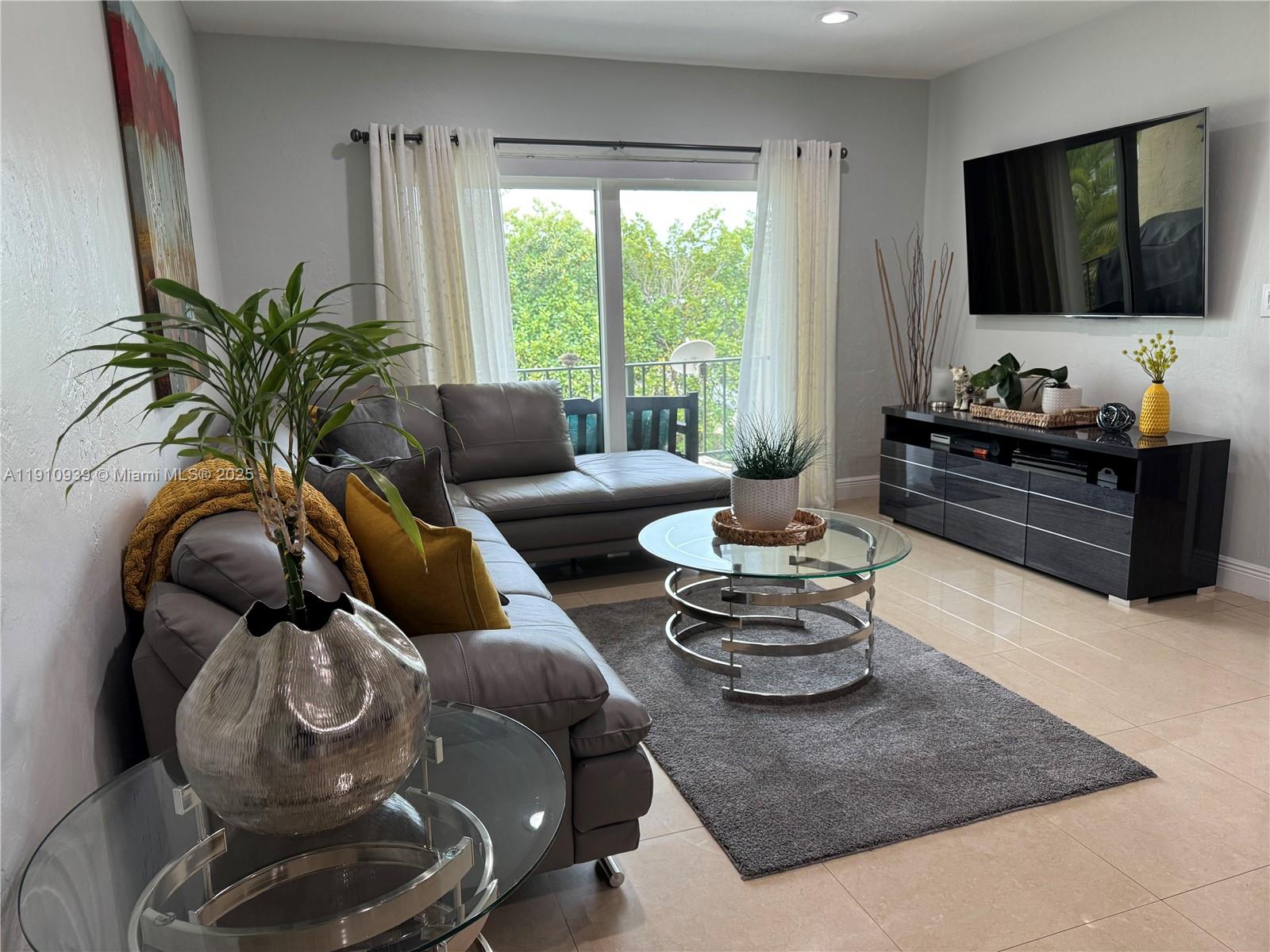 RESIDENCES @ THE FALLS CO - Residential Lease