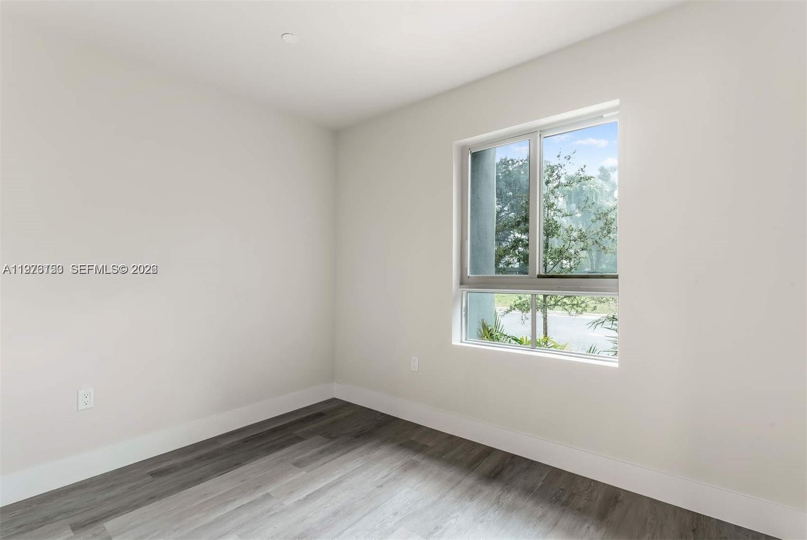 RIVERWOOD - Residential Lease