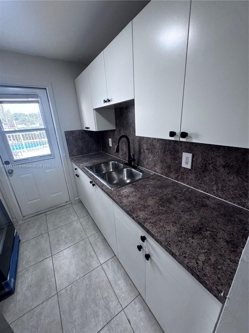 Photo of 5420 Hollywood Blvd #106, Hollywood, FL 33021 (MLS # A11777763)