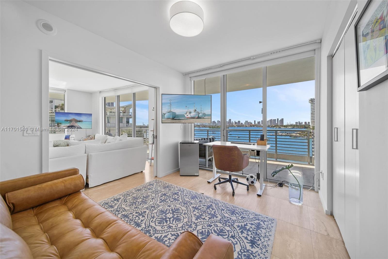 CAPRI SOUTH BEACH CONDO - Residential