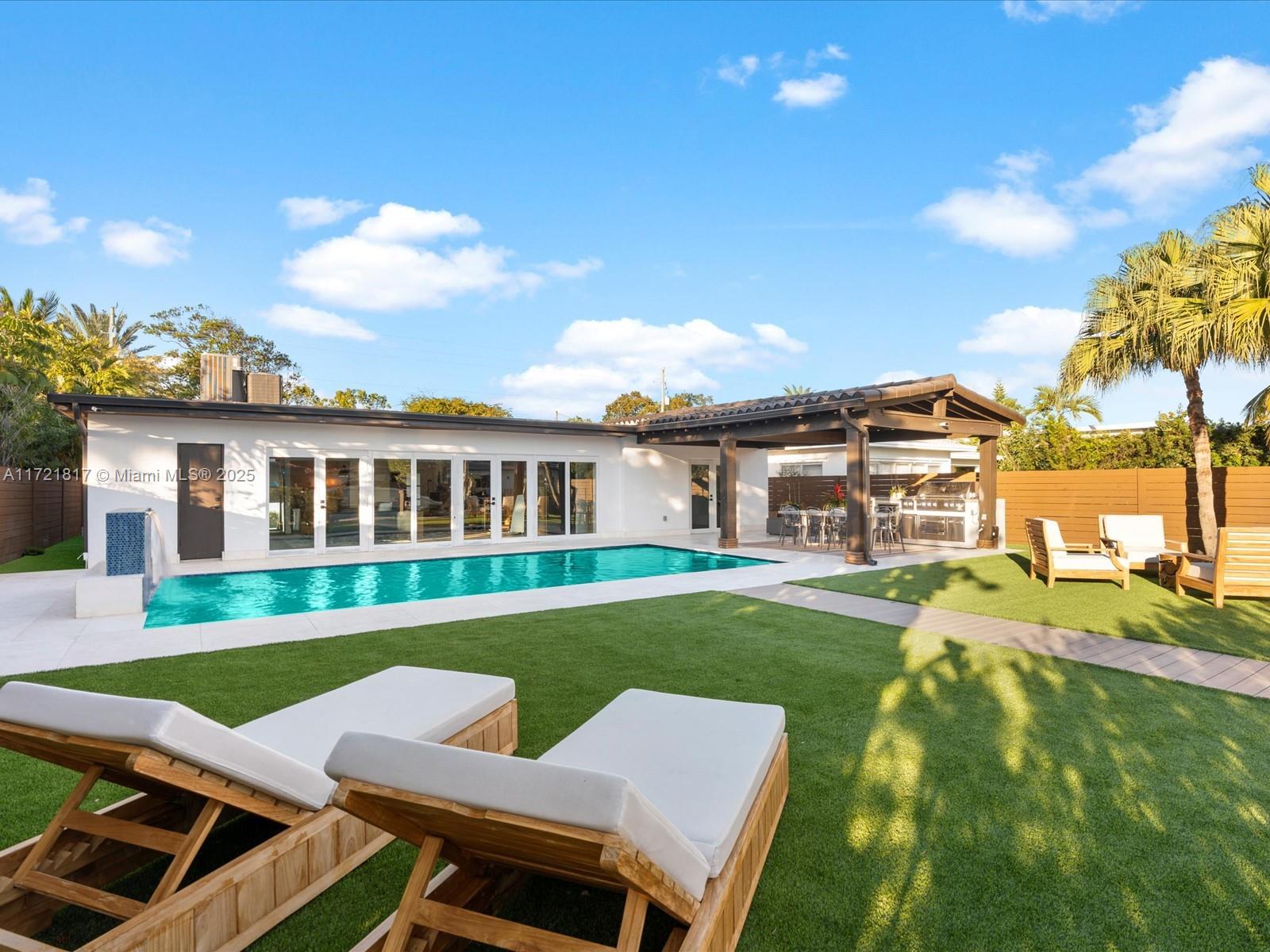 BISCAYNE POINT - Residential
