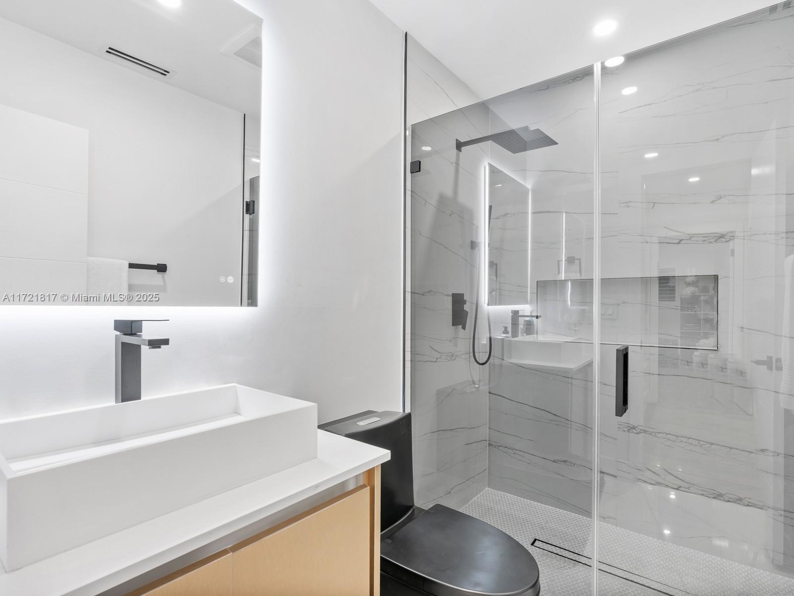 BISCAYNE POINT - Residential