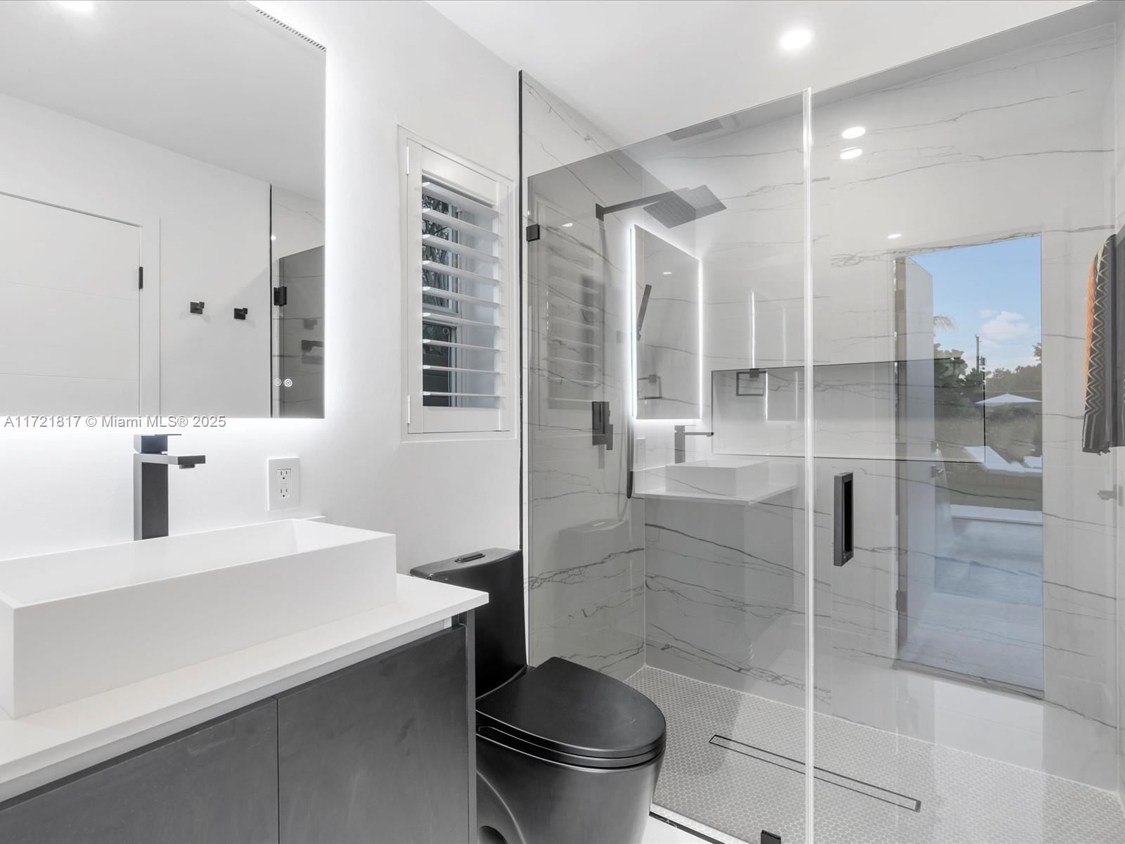 BISCAYNE POINT - Residential