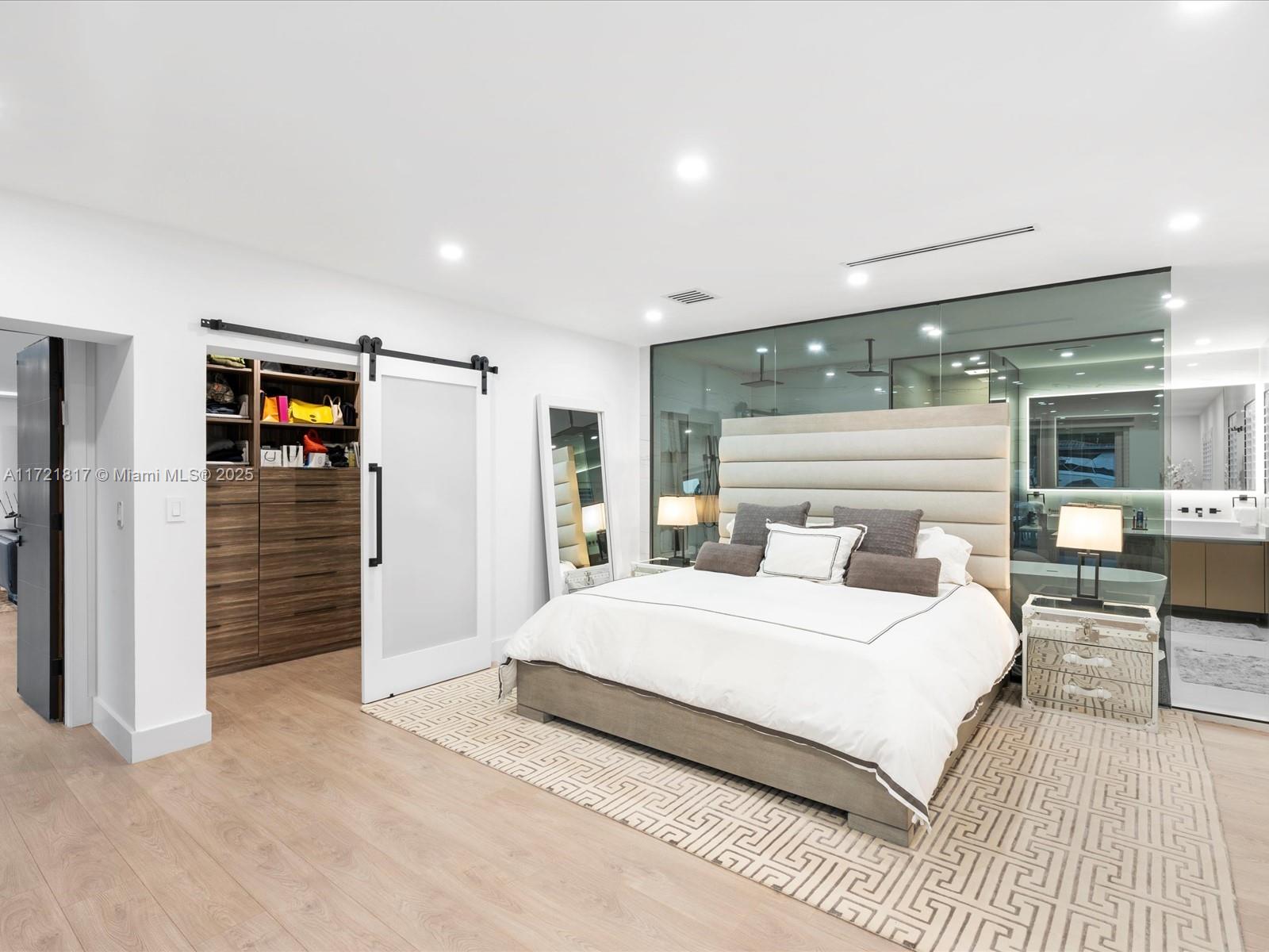 BISCAYNE POINT - Residential