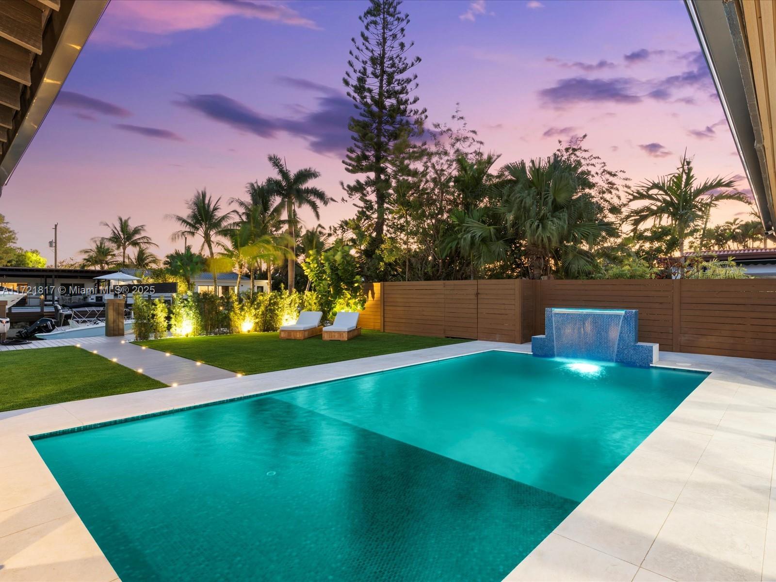 BISCAYNE POINT - Residential