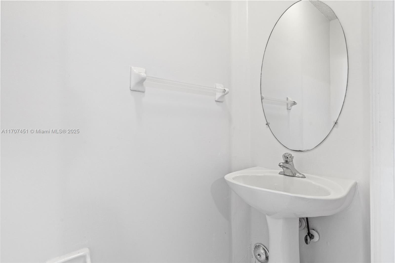 TOWNGATE CONDO TEN - Residential