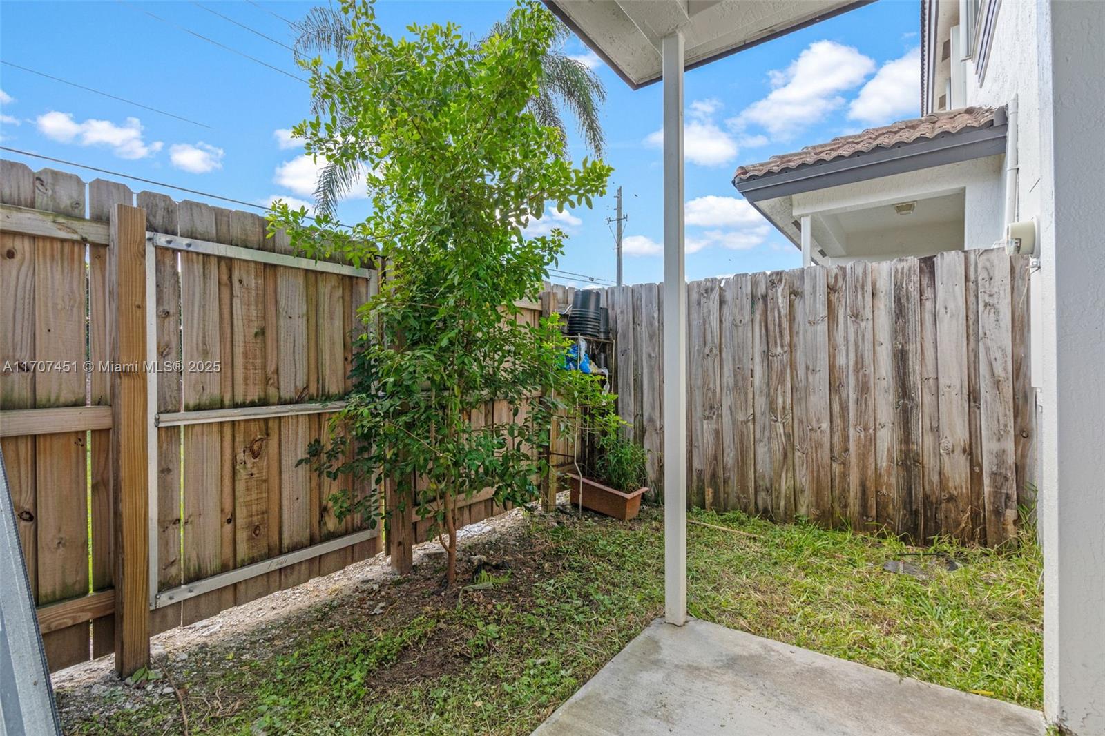 TOWNGATE CONDO TEN - Residential