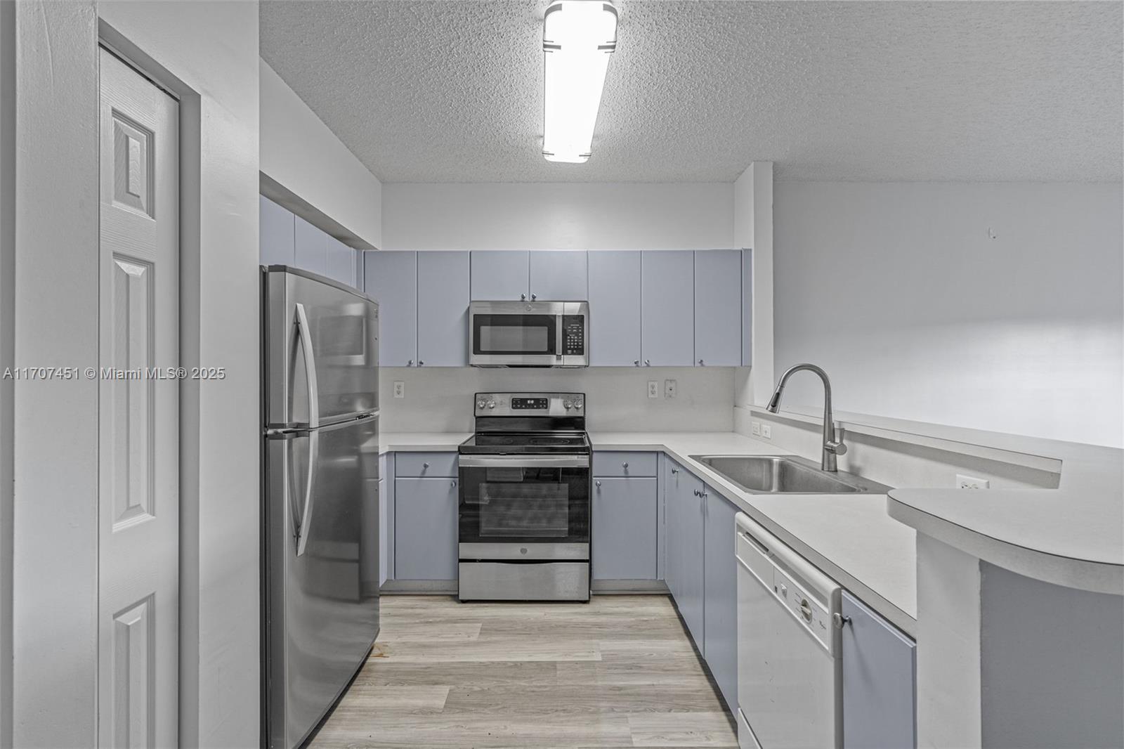 TOWNGATE CONDO TEN - Residential