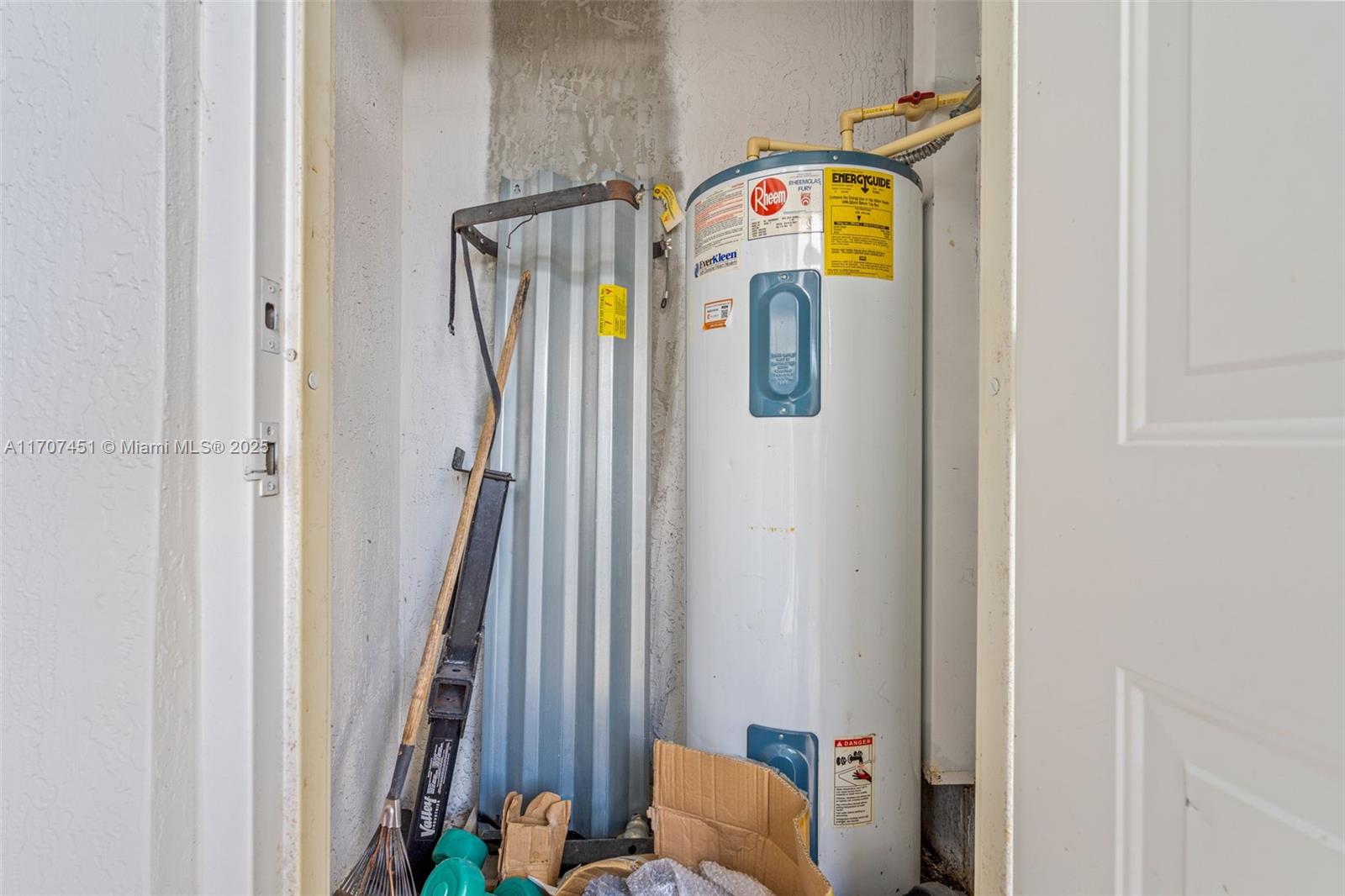 TOWNGATE CONDO TEN - Residential