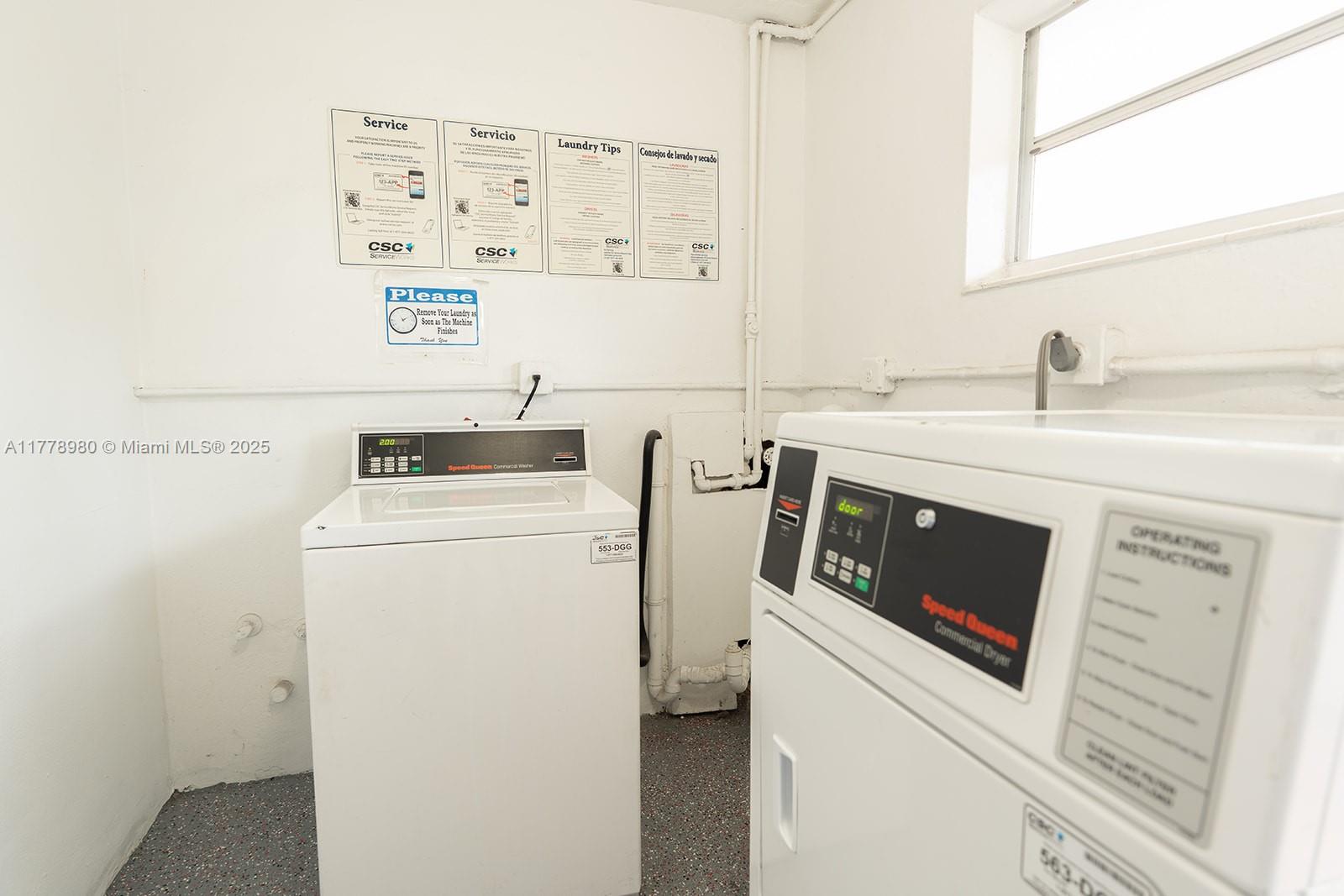 BAYSHORE YACHT & TENNIS C - Residential